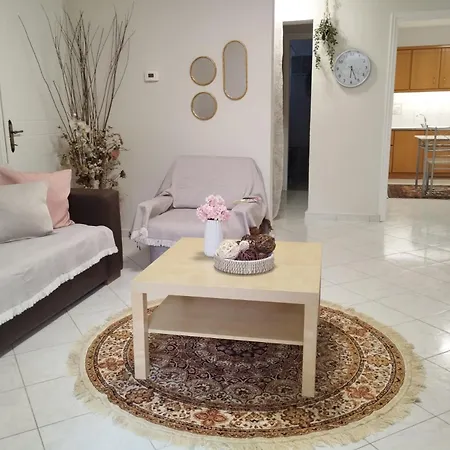 Apartment Smaro House *